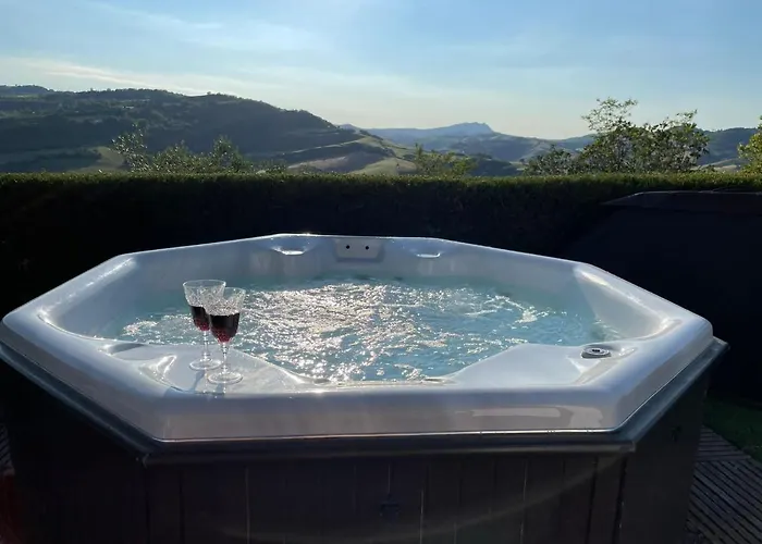 Villa Tamara Country & Spa Suites Montefiore Conca photo