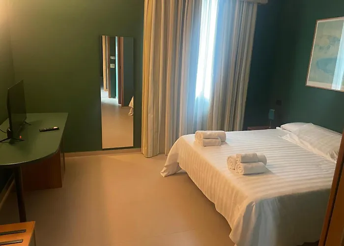 Garden Hotel - Praticello Di Gattatico - Terre Di Canossa foto