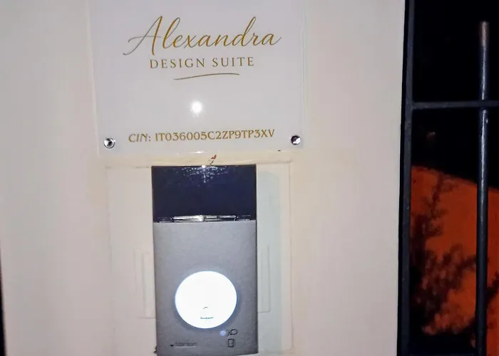 Alexandradesignsuite -Eleganza A Due Passi Dal Centro Carpi foto