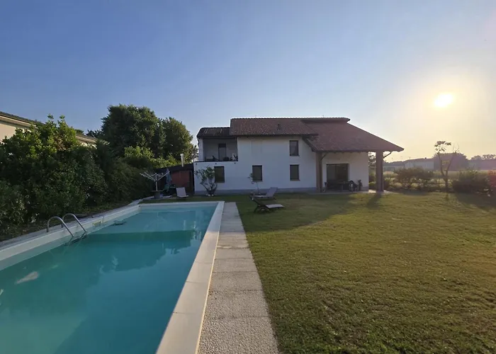 Photo de B&B Cremona Busseto Musica - Villa Con Parco E Piscina San Giuliano 