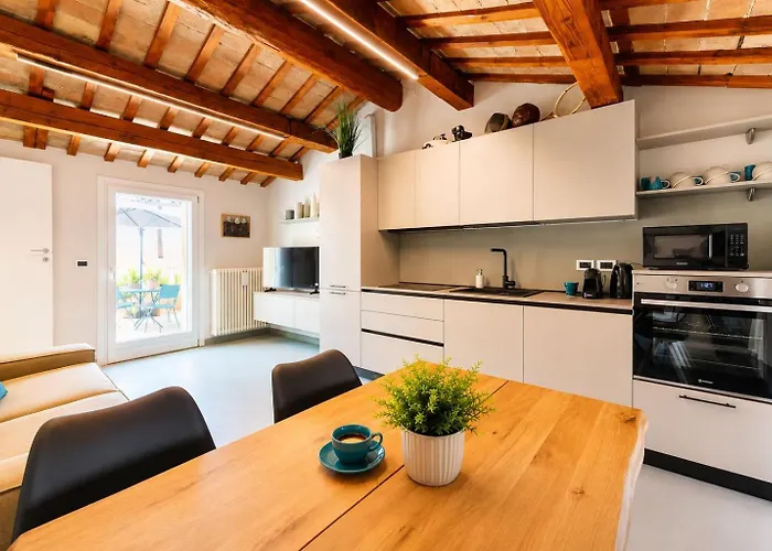 Corso Diaz Penthouse Vintage Charm In The Center Of Forliアパートメントの写真