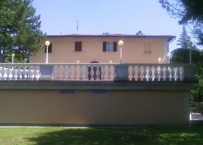 Villa Montrona Rr Imola photo
