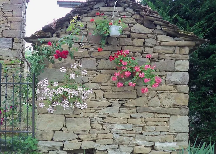 Фото Bed and Breakfast Borgoeden Борго-Валь-ди-Таро